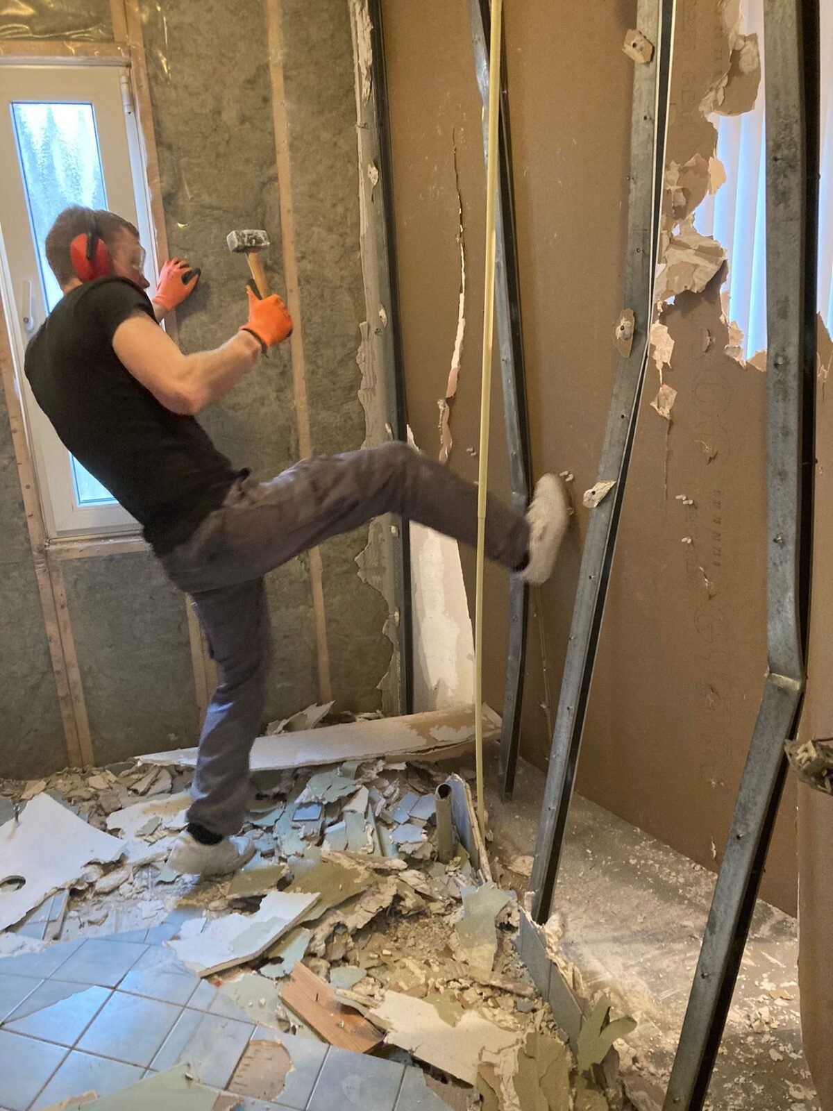 Verbouwing badkamer — strippen